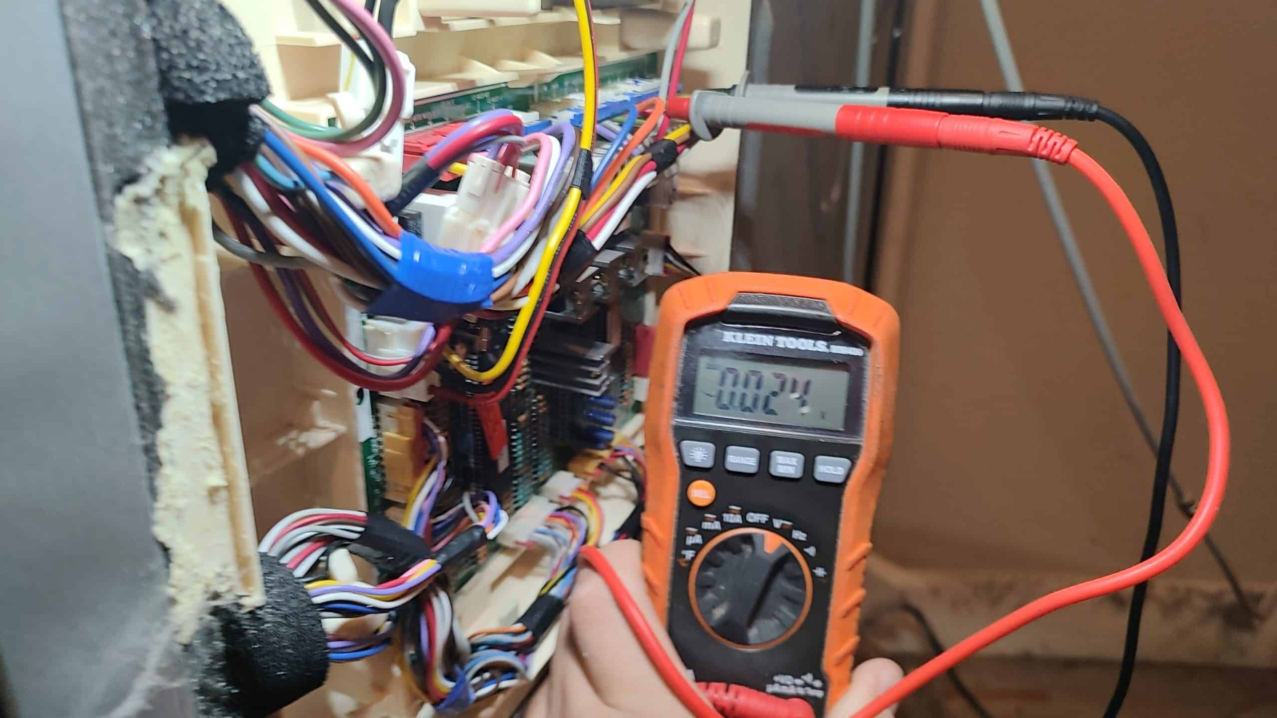Samsung refrigerator control board no voltage test