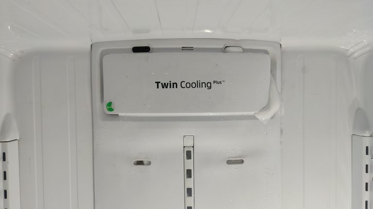 samsung-refrigerator-evaporator-cover-frozen-fresh-food-section-not-cooling