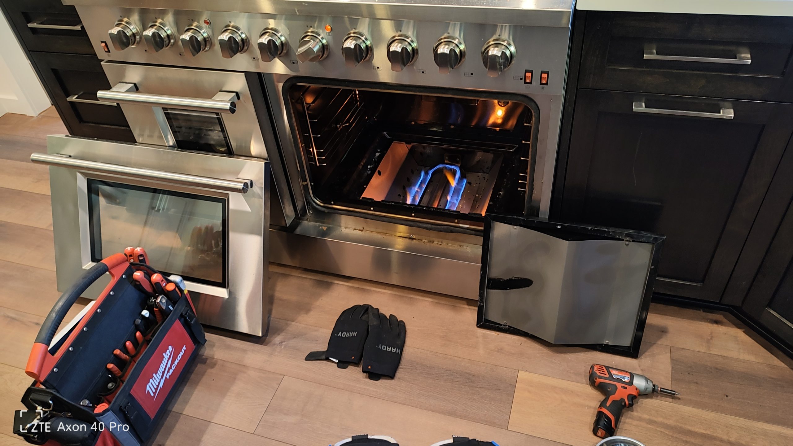 LOOKING FOR STOVE RANGE OR COOKTOP REPAIR