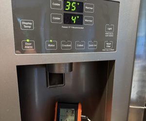 GE PSB42YSHSS showing 35°F in the refrigerator and 4°F in the freezer one day after repair